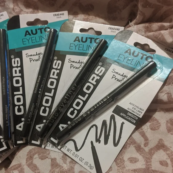 SALE Lot of 4 Black & 1 Navy L.A. Colors Auto Eyeliner Smudge Proof - Picture 3 of 4